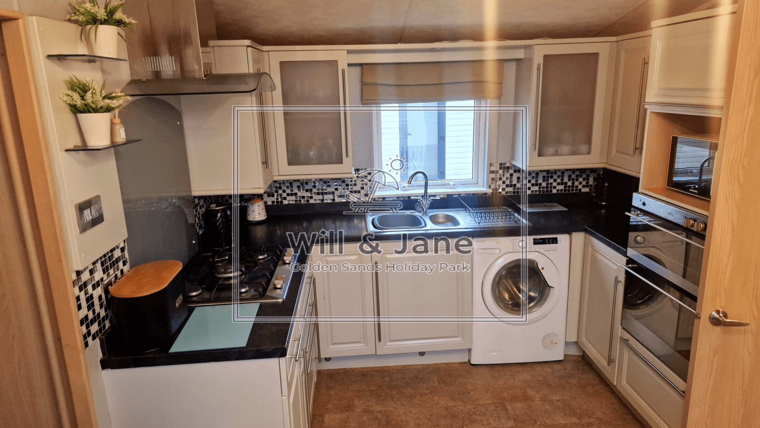 Kitchen Area 1