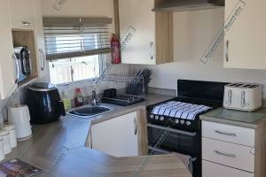 Kitchen Area 1